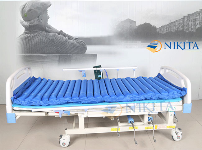 Giường bệnh nhân cho người bị bại liệt