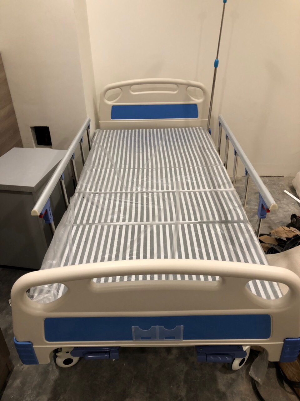 Giường 1 tay quay Tajermy G01