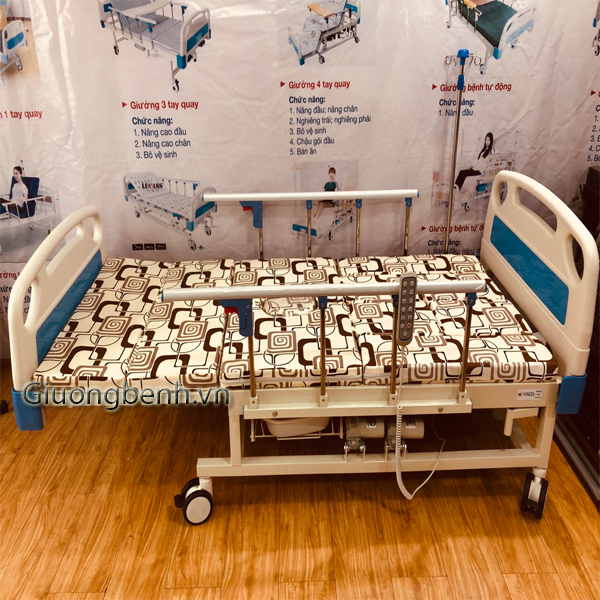 Giường y tế có bô vệ sinh