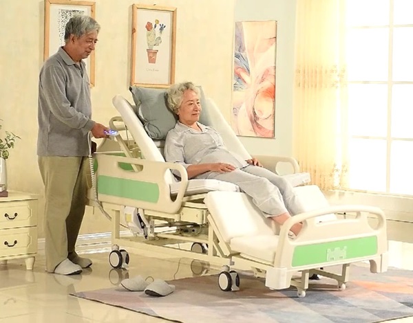 Giường bệnh cho người già