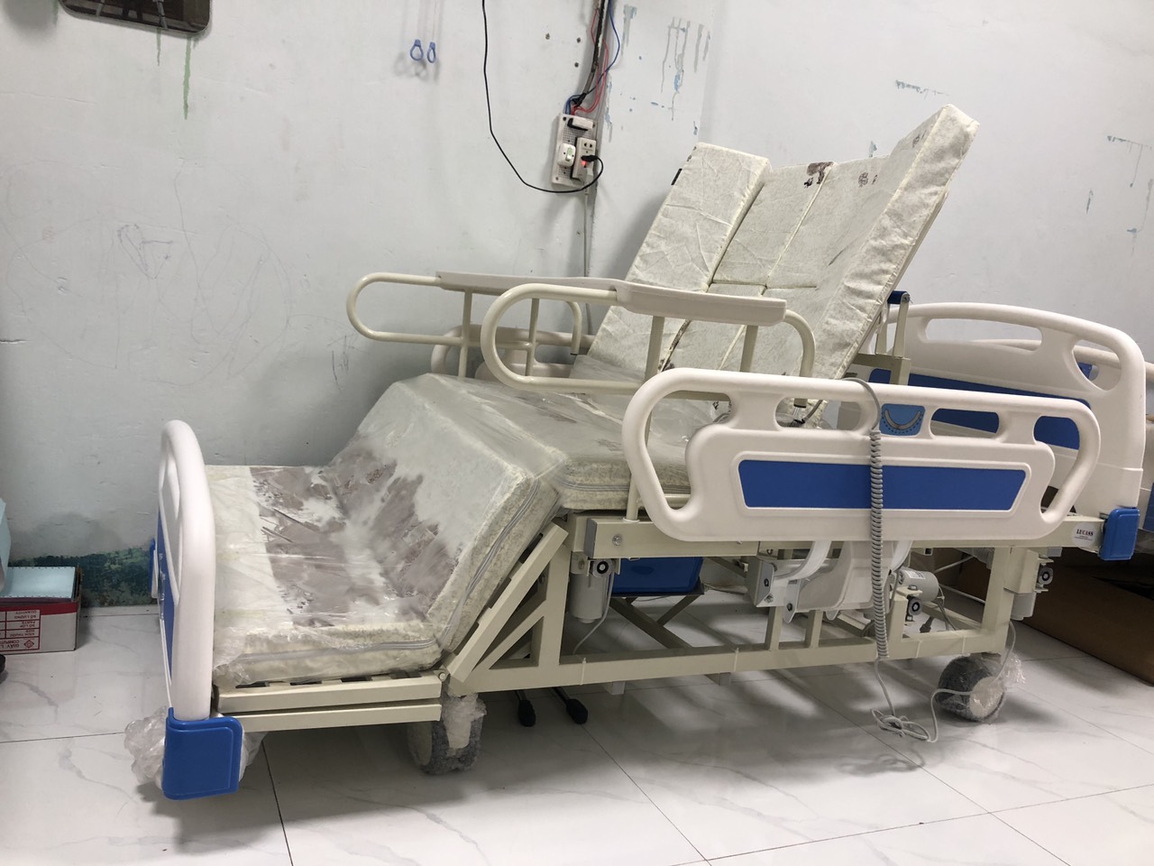 Top 3 mẫu giường y tế sử dụng bằng điện được ưa chuộng nhất hiện nay