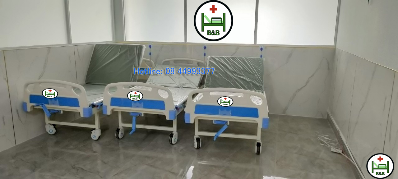 Nhà có người già lớn tuổi có nên mua ngay 1 chiếc giường y tế không?